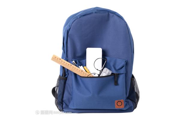书包里有哪些文具