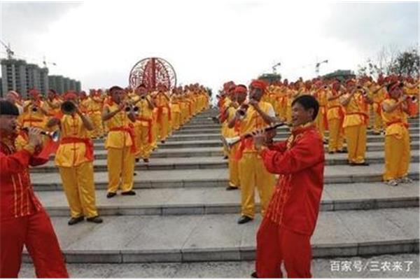 什么什么旗鼓