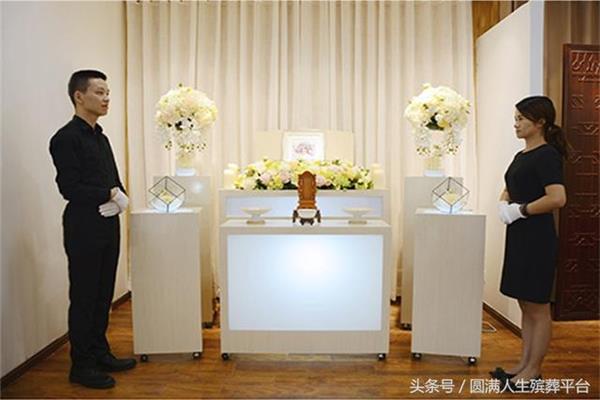 遗体告别仪式悼词