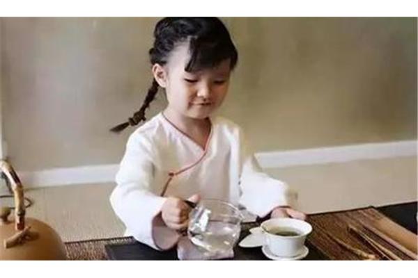 小孩能喝茶吗