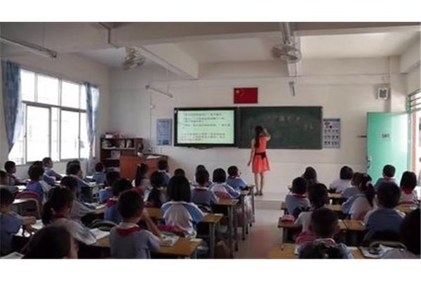 水田实验学校
