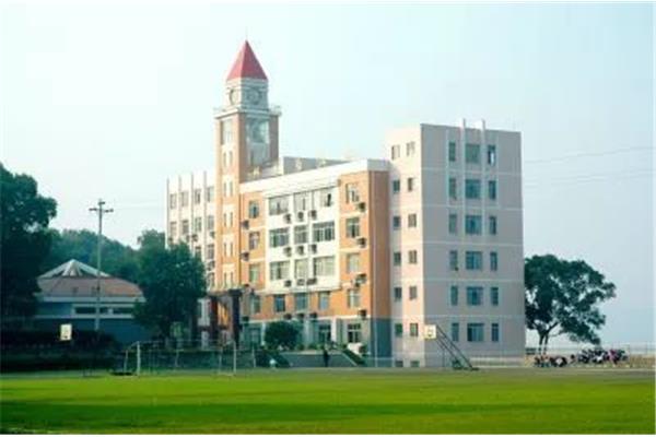 重庆航天职业学院