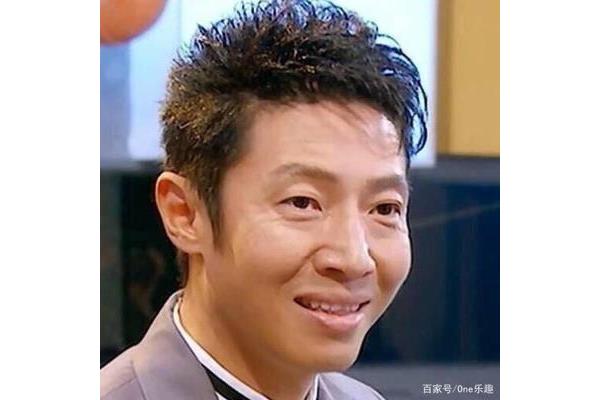 皮笑肉不笑的意思