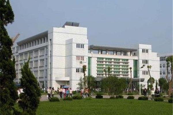 安徽工程科技学院