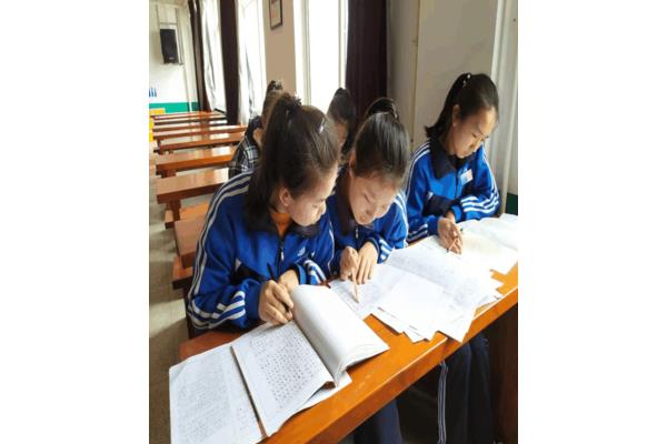 文学社活动