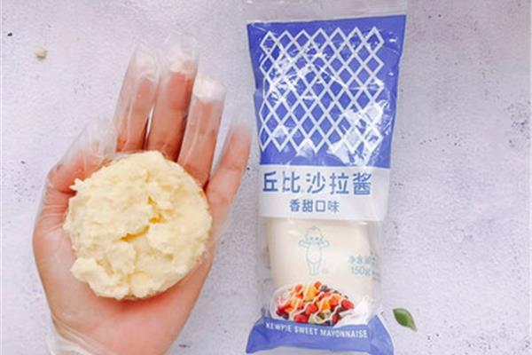 企业承担社会责任