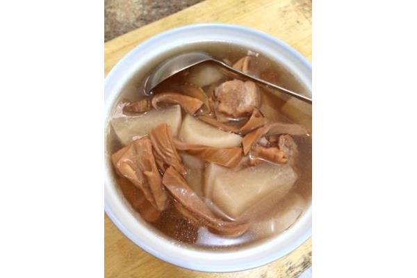 墨鱼干的做法炖汤