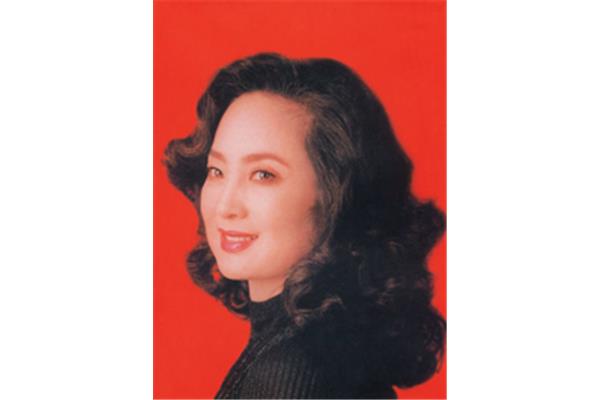 金玲个人资料图片