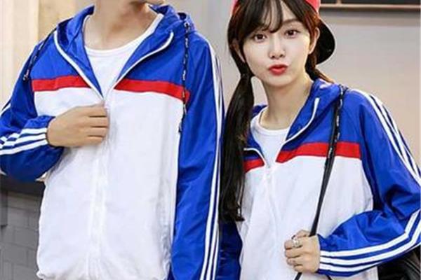 校服的英语