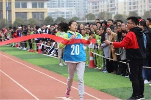运动会报道