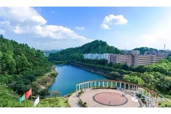 广州专科学校