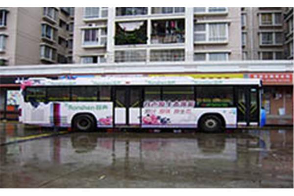 3路公交车