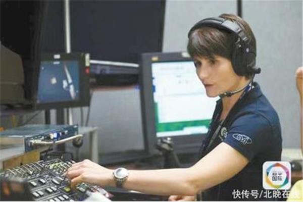 足以极视听之娱