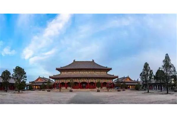 娲皇宫需要爬山吗