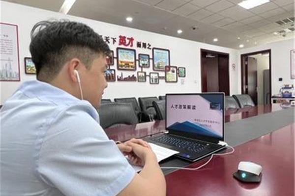 奉贤人才网