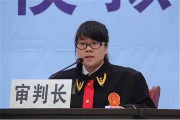 绽放的妻子