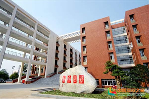 湖北体育学院