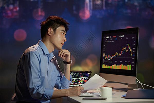 金融分析师