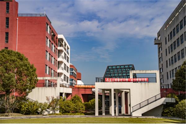 上海职业学院