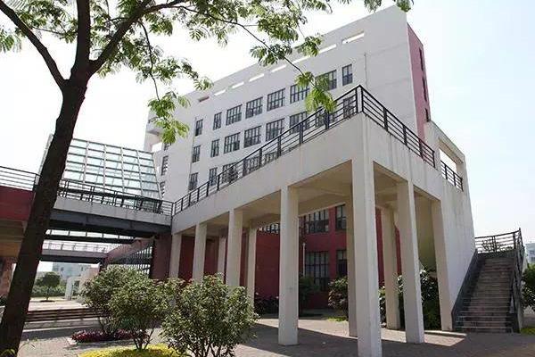 上海职业学院