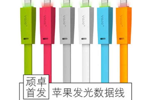 神采飞扬的近义词