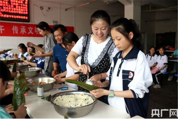 学生实践活动
