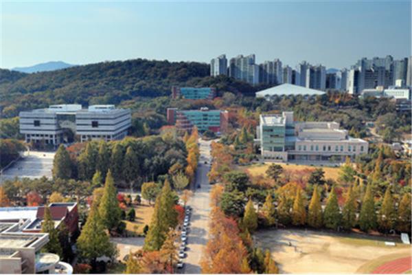 韩国首尔大学
