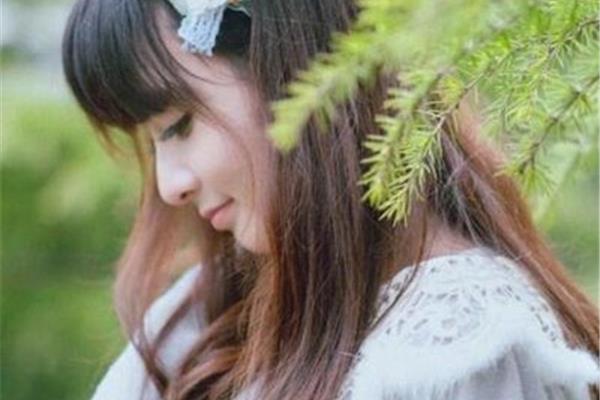 怎么赞美一个女人
