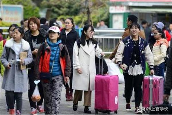 高中生开学时间
