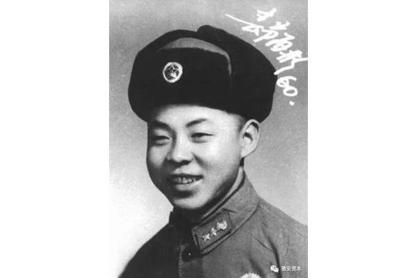 雷锋的生平简介