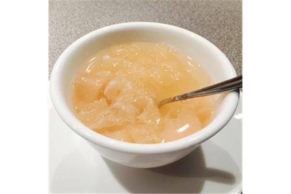 冰糖银耳雪梨汤