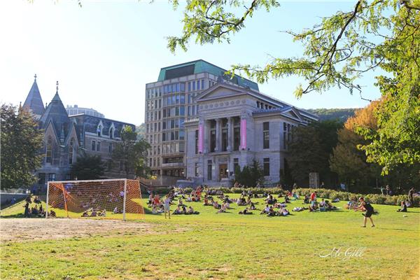 加拿大魁北克大学
