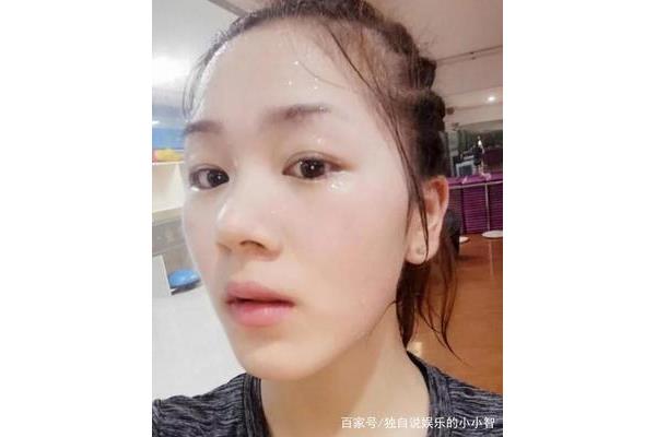 紧身裤女教师
