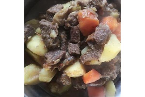 炖牛肉的家常做法