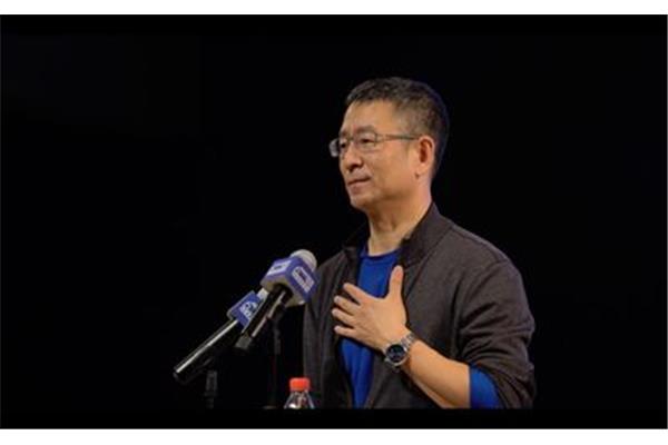 白岩松演讲