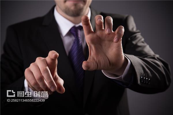 手无寸铁什么意思