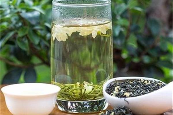 润喉喝什么茶