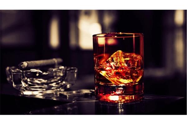 酌酒与裴迪