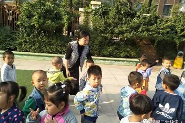 幼儿园保育工作