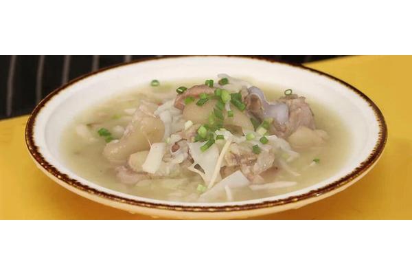 炖肘子的家常做法