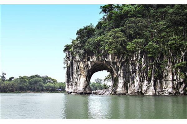 桂林象鼻山图片