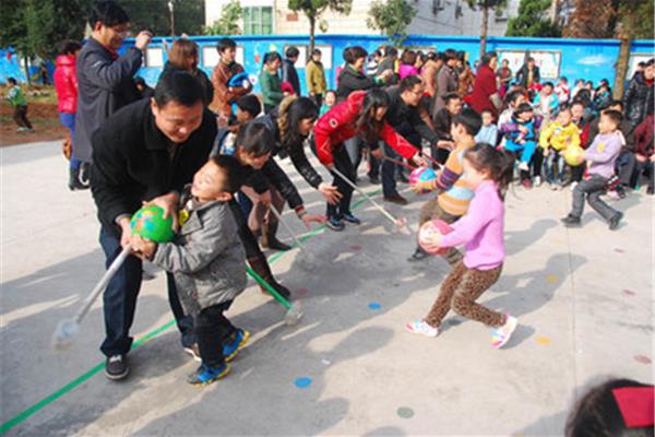 幼儿园亲子运动会