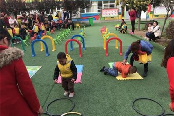 幼儿园亲子运动会