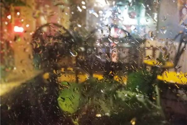 大雨的声音