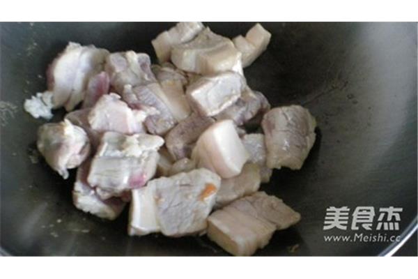 炖肉的做法