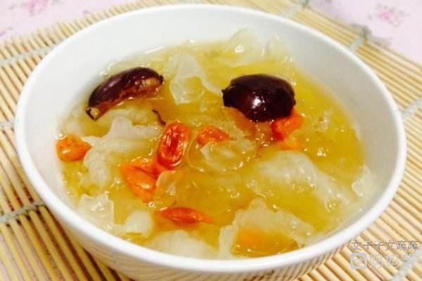 怀孕可以吃银耳吗
