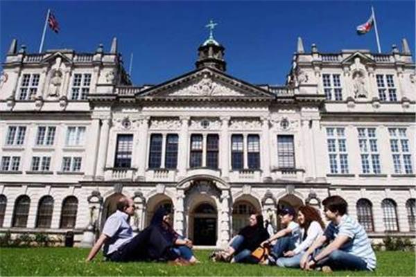 卡迪夫城市大学