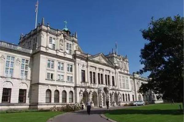 卡迪夫城市大学