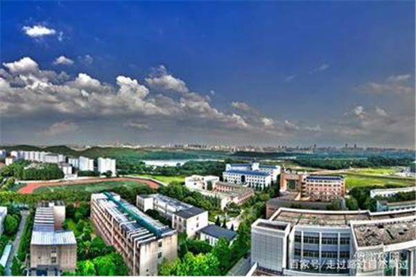 江西交通大学