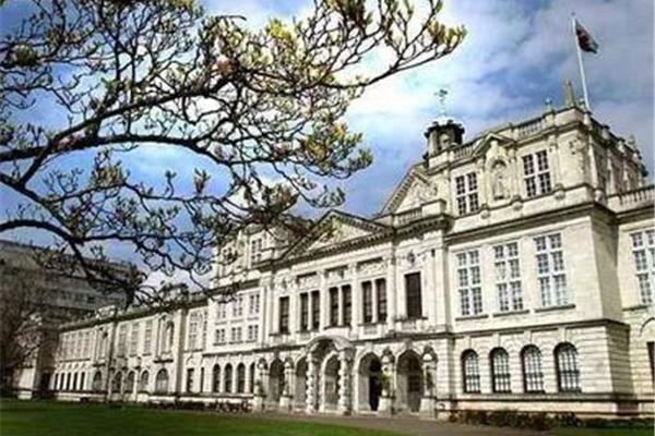卡迪夫城市大学